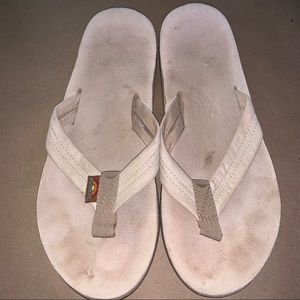 Men’s Rainbows Size Large (9.5-10.5)